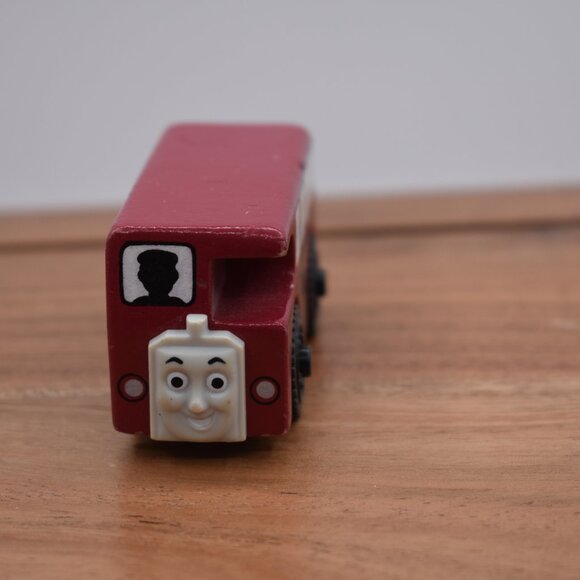 Thomas & Friends Wooden Railway Train Tank Engine - Bertie the Bus - GUC 2012 - Picture 4 of 7